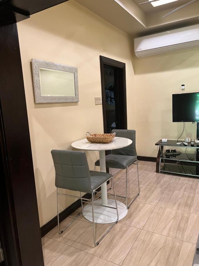 Kingston Oasis One Bedroom Exterior photo