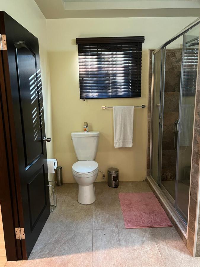 Kingston Oasis One Bedroom Exterior photo