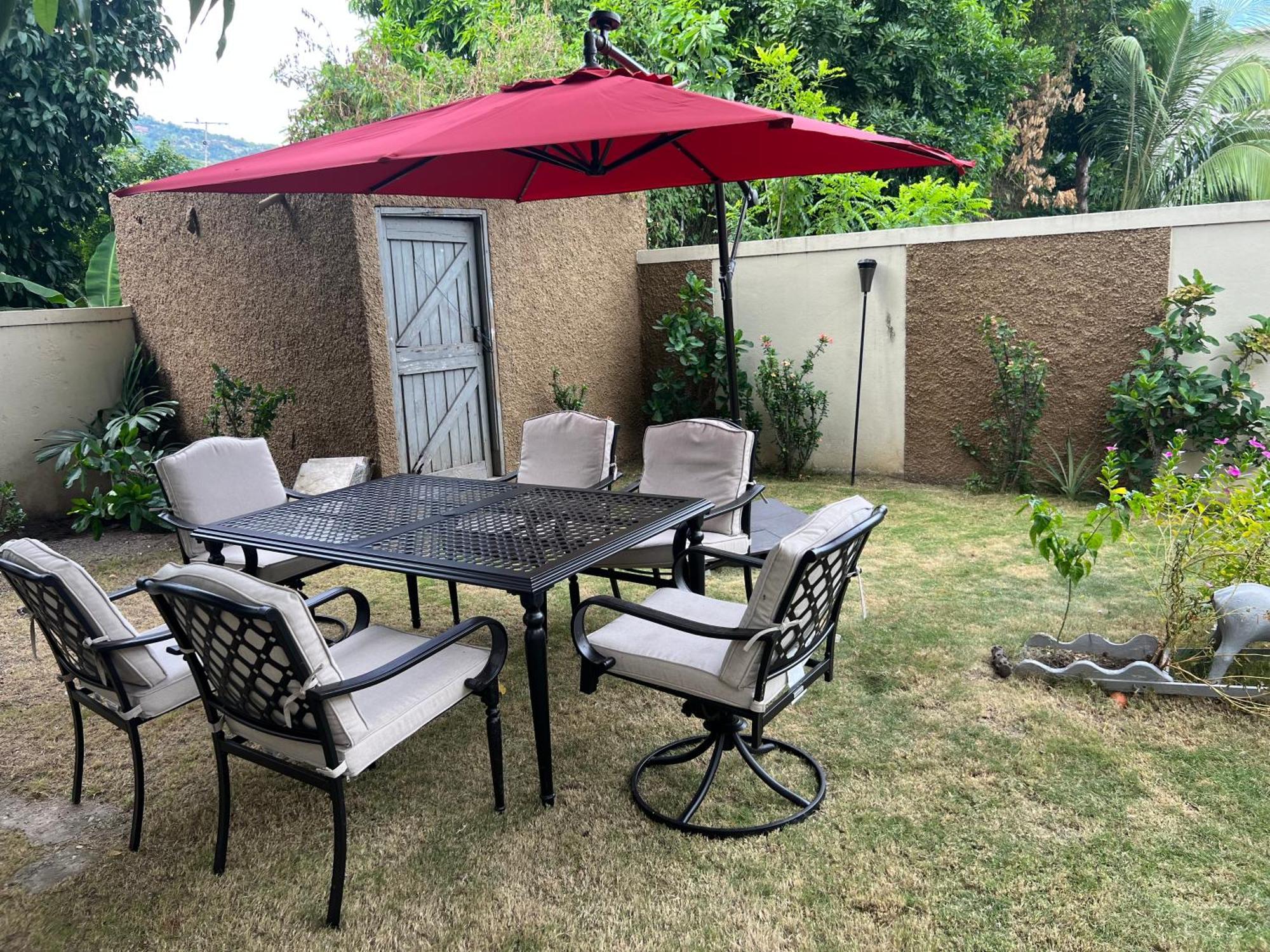 Kingston Oasis One Bedroom Exterior photo